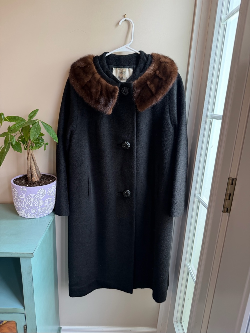 Vintage Millers Black Wool Coat with Brown Mink Fur Collar – Mid Length